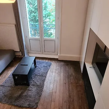 Apartamento F2 A 5min De La Gare , Calme, 47m2 *